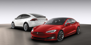 Tesla Model S ve Model X Standart Olarak Dört Çeker Oldu!
