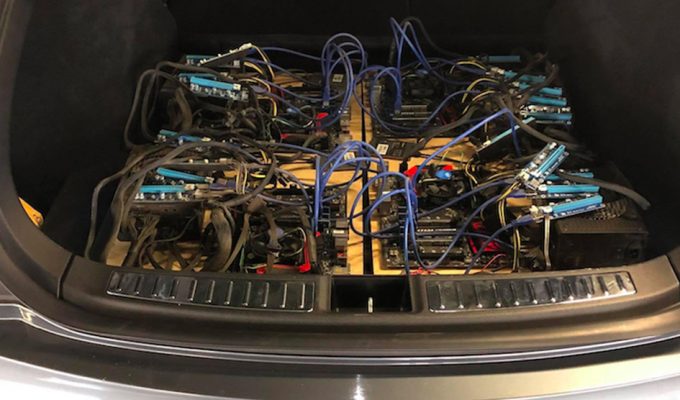 Tesla Model S Sahibi, Bitcoin Madenciliğinde Elektriği Bedavaya Getiriyor