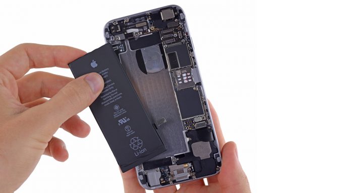 iFixit, iPhone Batarya Değişim Kitlerinde İndirime Gitti
