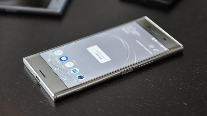 Sony Xperia XZ2 ve XZ2 Premium OLED Ekranla Gelebilir!