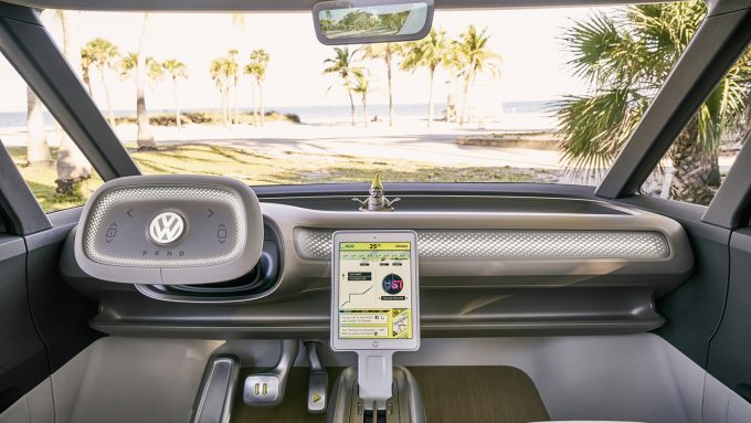Volkswagen'in Efsane Minibüsü Elektrikli Oluyor!