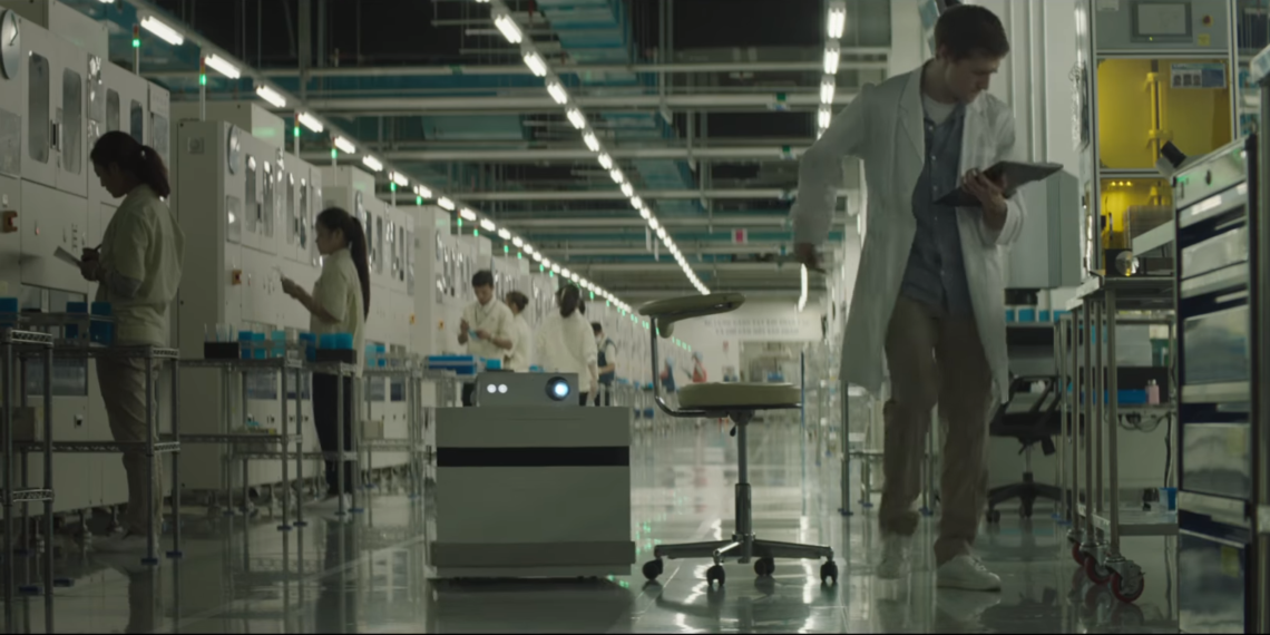 Samsung Galaxy Gezegeninde Robotlarla Sıradan Bir Gün