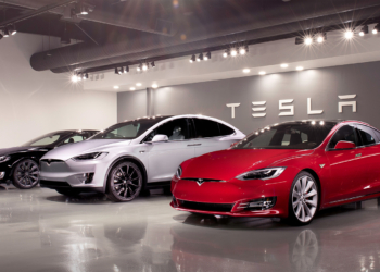 Tesla Mağaza