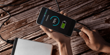 Quick Charge 4.0 teknolojisi sadece bir telefonda mevcut... Şimdilik!