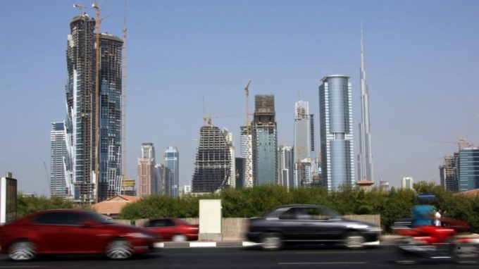 Dubai dijital otomobil plakalarını test ediyor