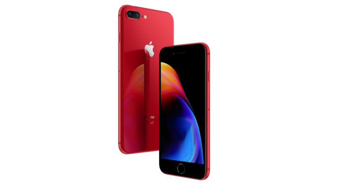 Kırmızı iPhone 8