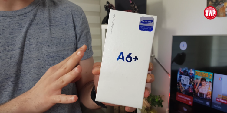 Samsung Galaxy A6+ kutu açılışı