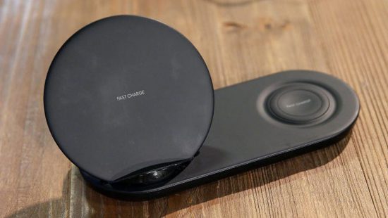 Samsung'un yeni ikili kablosuz hızlı şarj aleti