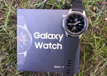 Samsung Galaxy Watch kutu açılışı