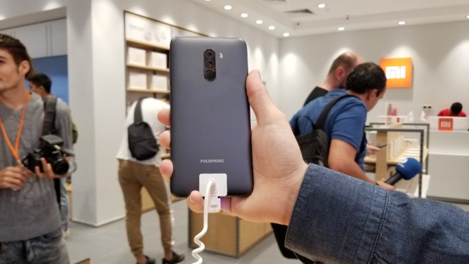 Tüm Xiaomi ürünlerinde indirim (Xiaomi Pocophone F1 hediye ediyoruz!)