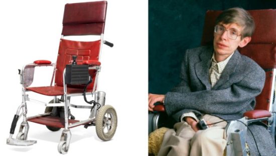 Stephen Hawking'in kişisel eşyaları 1.8 milyon sterline satıldı!