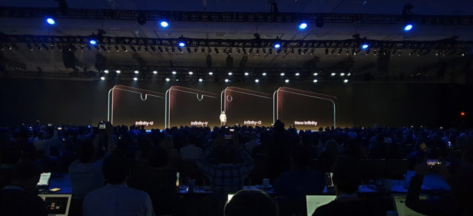 Samsung Galaxy S10'da çentiksiz tam ekran geliyor!