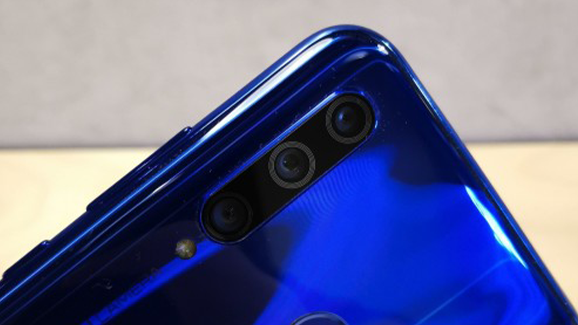 Honor 10i