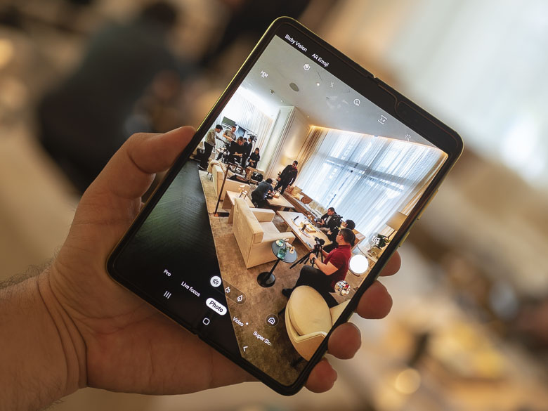 samsung galaxy fold yeni bilgiler