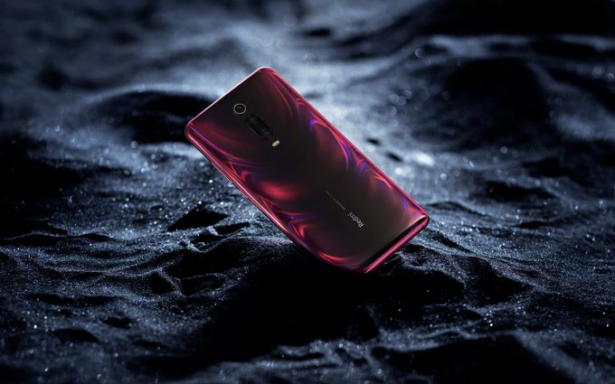 Xiaomi Mi 9T inceleme - Tam ekran, "pop-up" kamera! Xiaomi Mi 9T inceleme - Tam ekran, "pop-up" kamera!