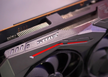 ASUS Radeon RX 5700 XT ve RX 5700