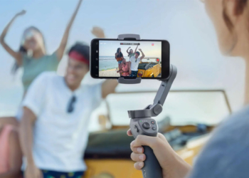 Portatif yapısıyla DJI Osmo Mobile 3 gimbal tanıtıldı