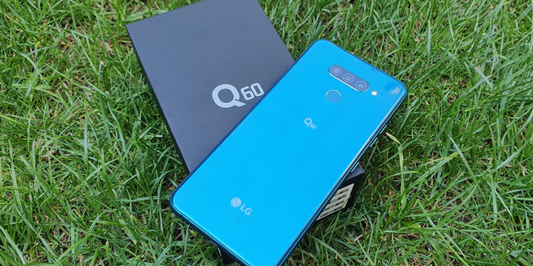 LG Q60 kutu açılışı | 3 kamerasıyla neler sunuyor?