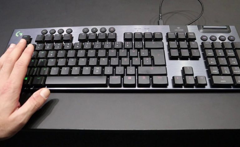 En karizmatik mekanik klavye bu mu? Logitech G915 Lightspeed