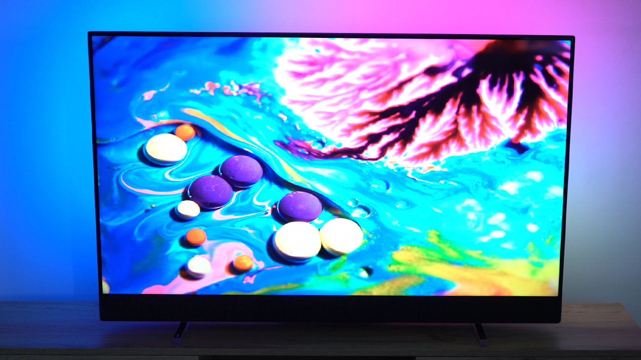 Sesiyle inleten televizyon! | Philips 8804 serisi