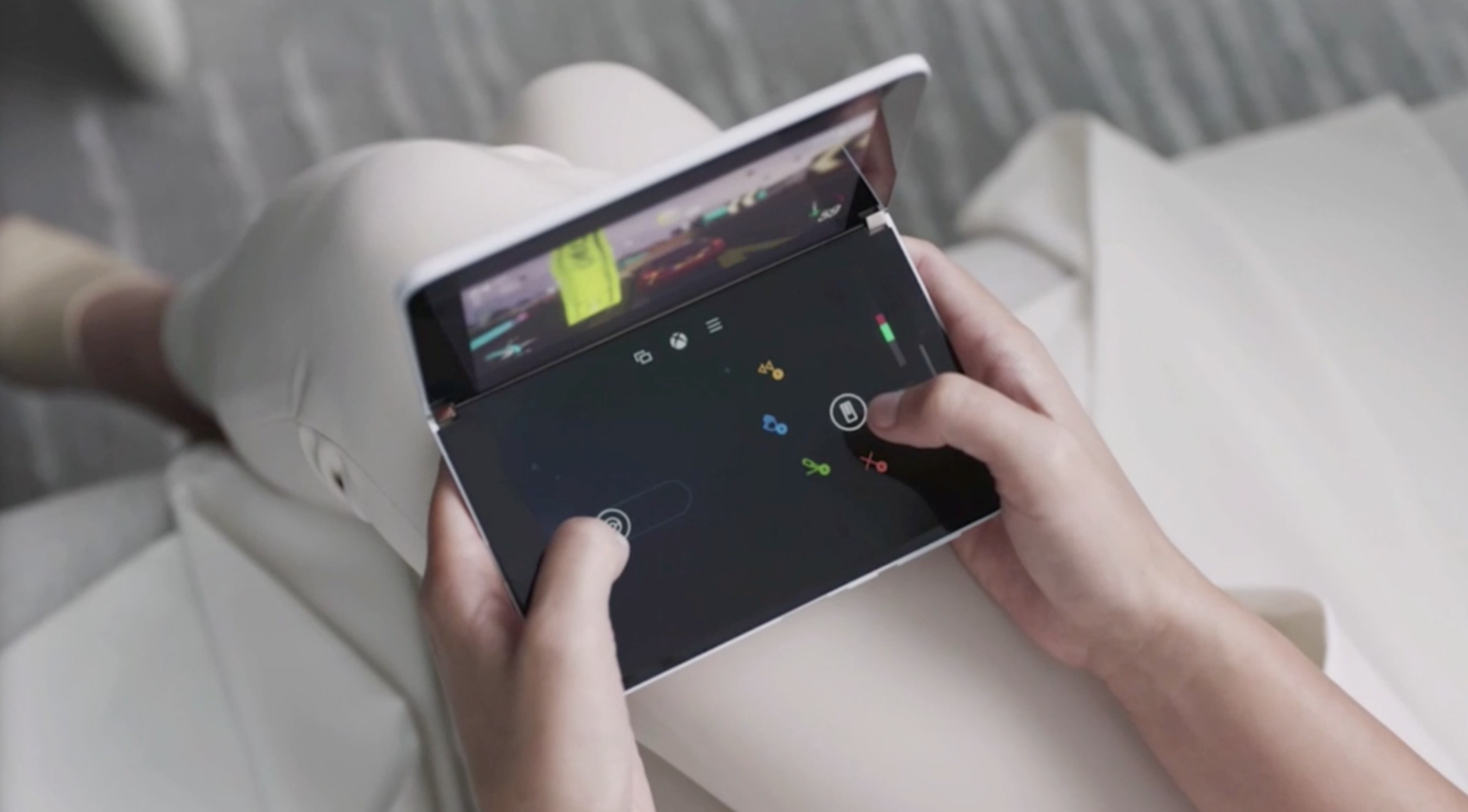 Microsoft Surface Duo, katlanan ekranıyla tanıtıldı