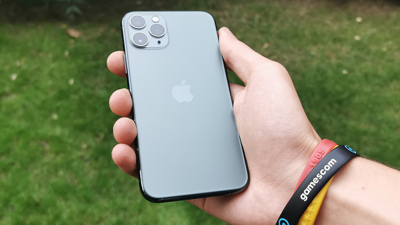 iPhone 11 Pro incelemesi | Geceyi güzdüz yapan telefon!