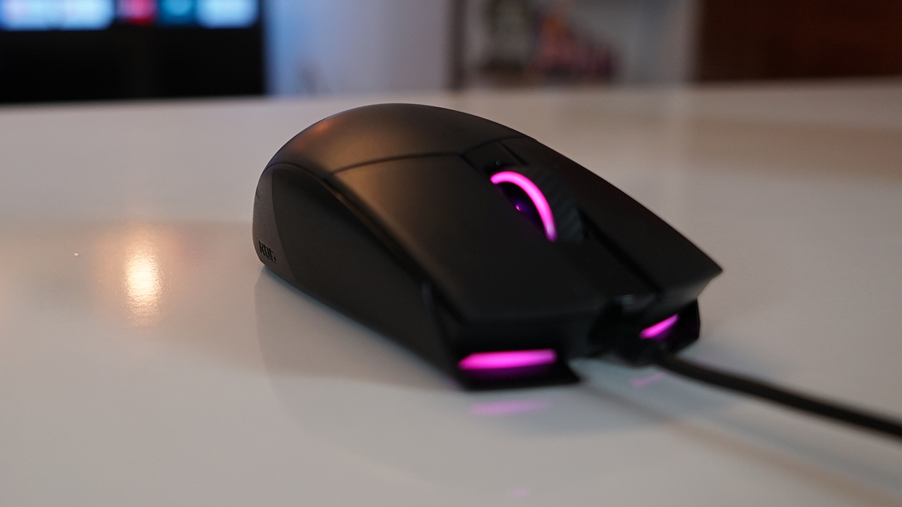 Solakların da kullanabileceği oyuncu faresi: ROG Strix Impact II