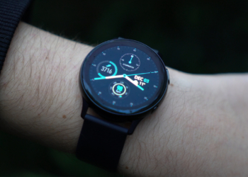 Samsung Galaxy Watch Active 2 İncelemesi | Rakiplerine göre performansı nasıl?