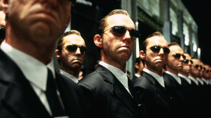 Hugo Weaving