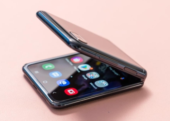 Samsung Galaxy Z Flip, ABD stoklarını yeniliyor!