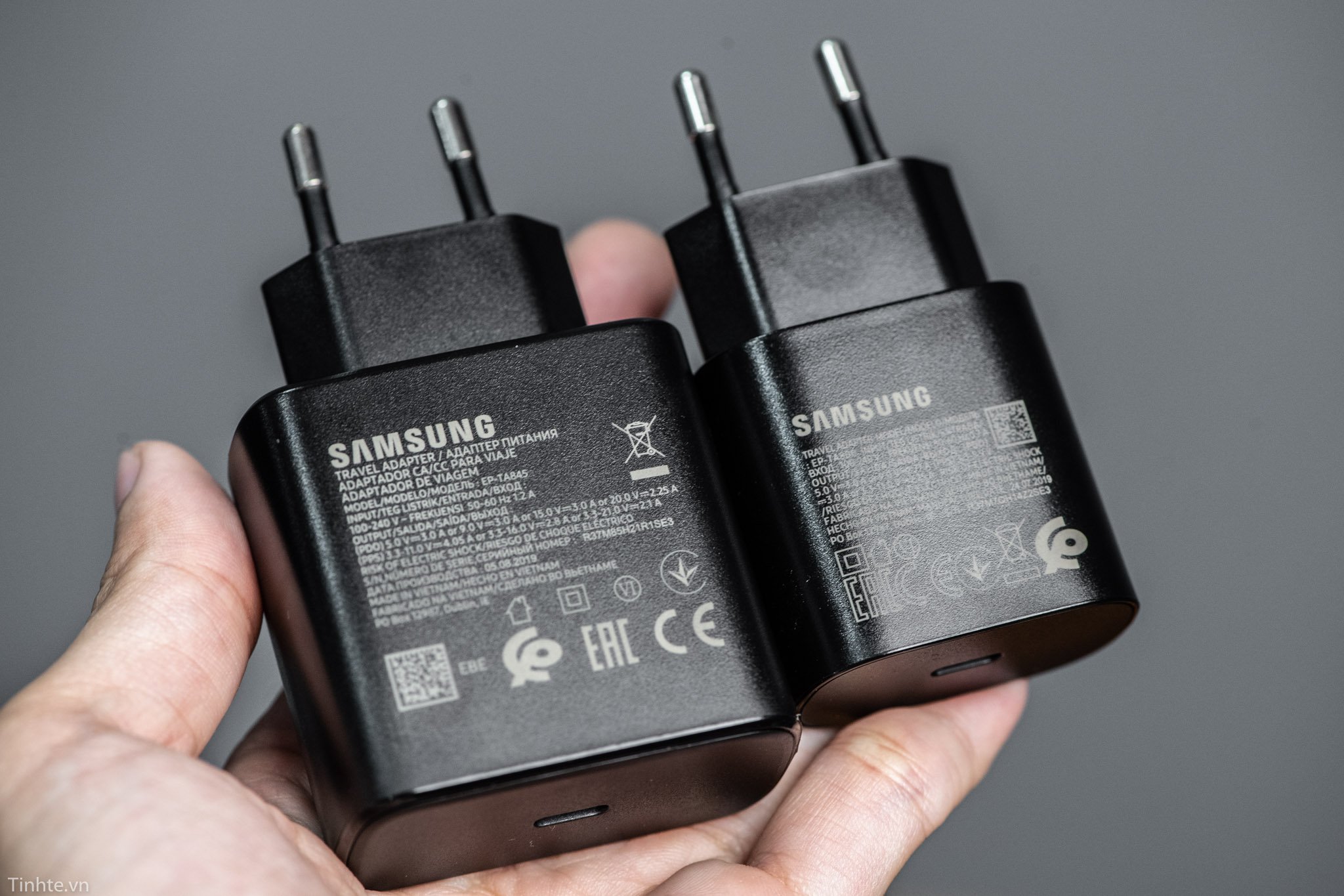 Мощность зарядки для телефона. Samsung Galaxy a20s зарядка. Зарядка для самсунг s23. Зарядка самсунг галакси j1. Зарядка самсунг 45 ватт.