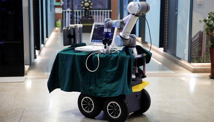 Robot COVID-19