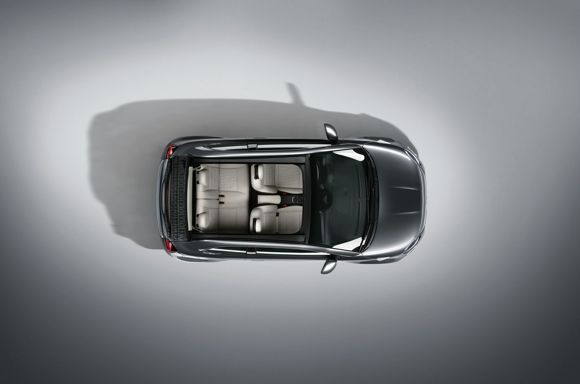 Yeni Fiat 500, elektrikli motor seçeneğiyle 320 km menzil vadediyor!