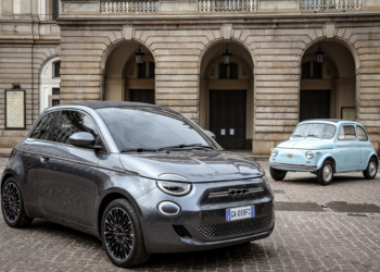 Yeni Fiat 500, elektrikli motor seçeneğiyle 320 km menzil vadediyor!