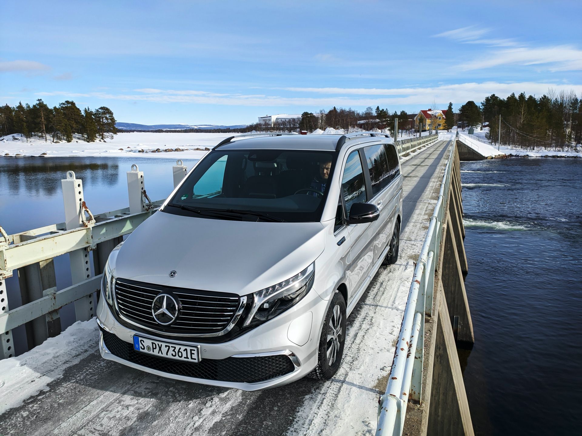 Kış testlerini tamamlayan Mercedes EQV, yakında yollara çıkacak!