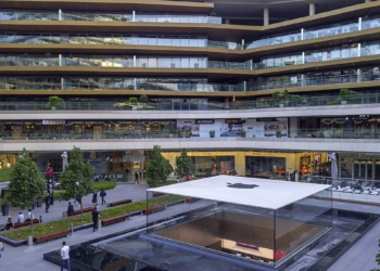 Apple Store mağazaları geçici olarak kapatıldı!