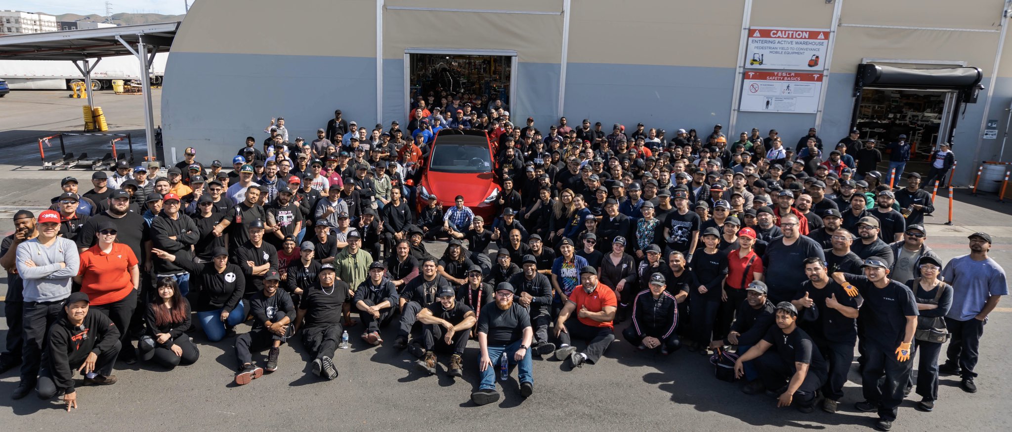 elon musk 1 milyonuncu tesla
