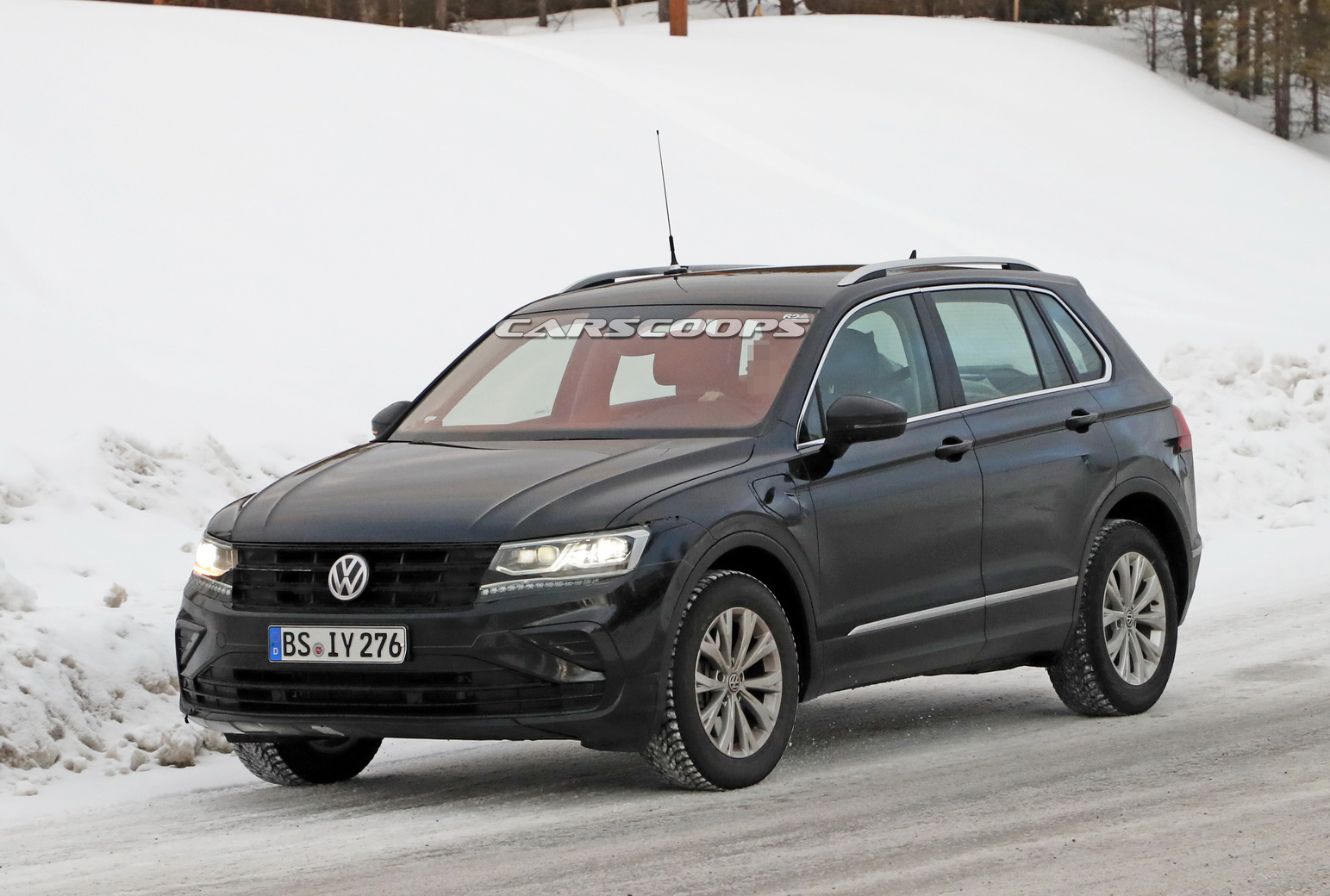 2021 VW Tiguan'ın hibrit GTE versiyonu test edilirken görüntülendi!