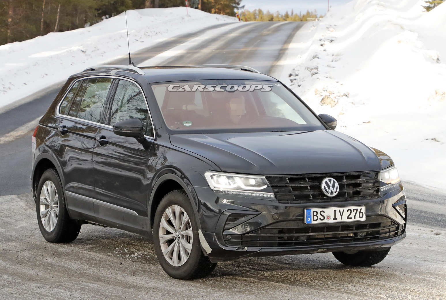 2021 VW Tiguan'ın hibrit GTE versiyonu test edilirken görüntülendi!