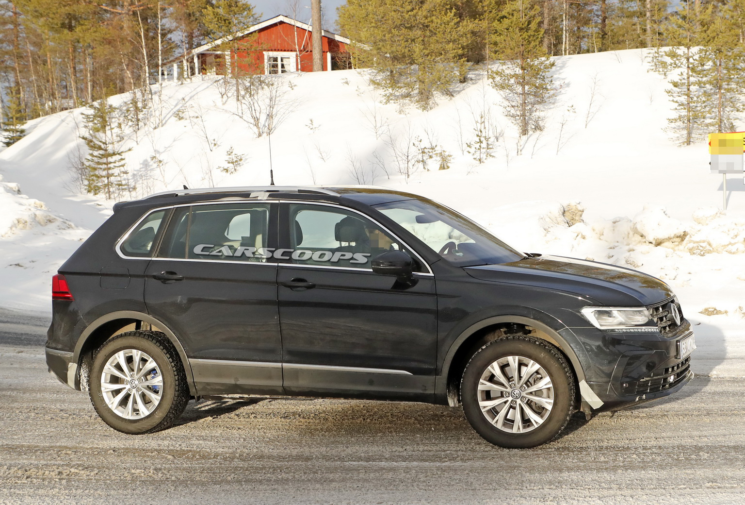 2021 VW Tiguan'ın hibrit GTE versiyonu test edilirken görüntülendi!