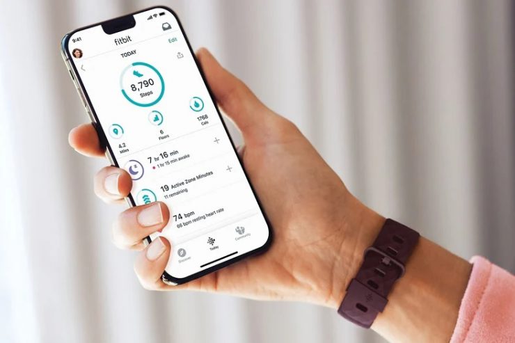 Fitbit Charge 4 