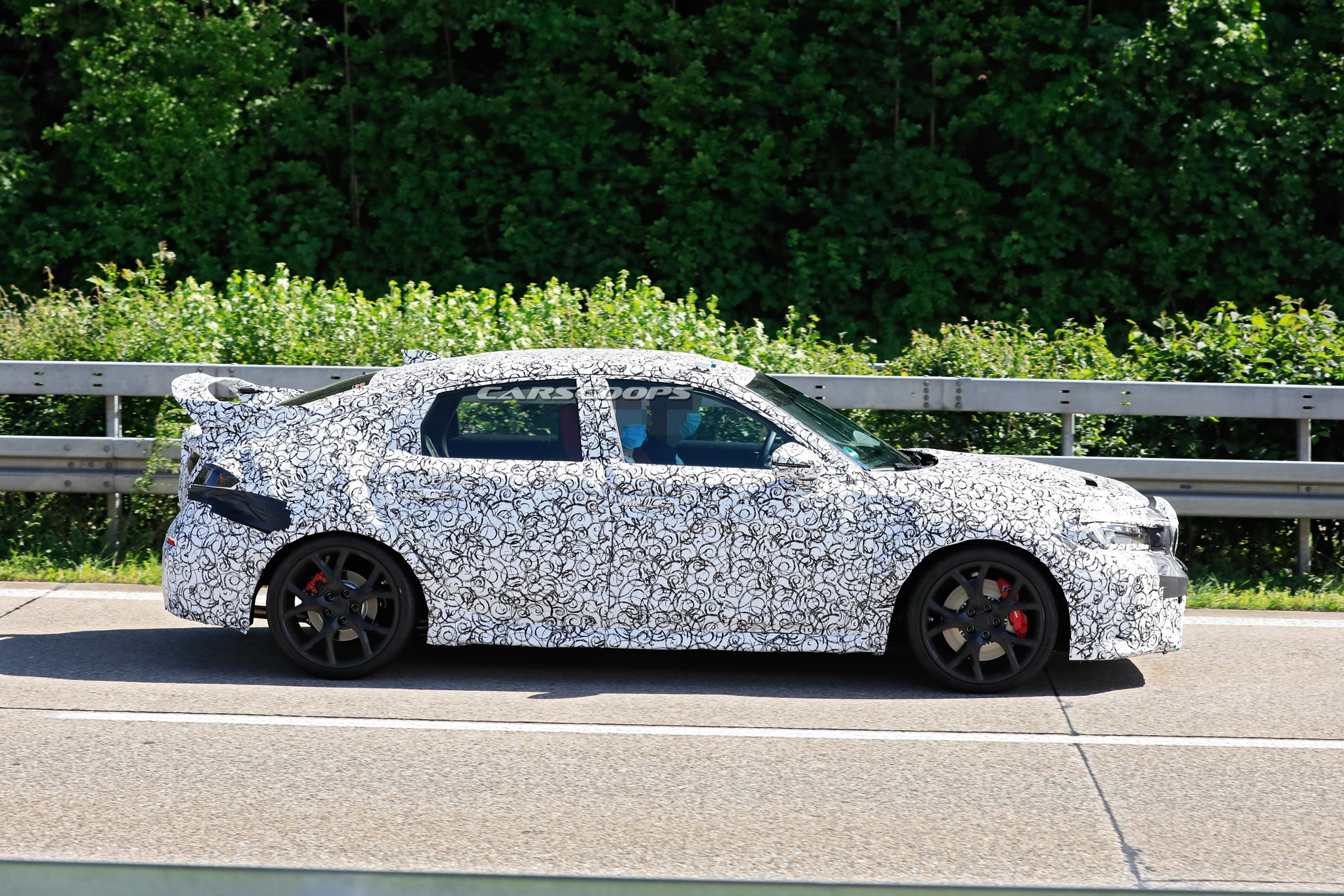 Yeni nesil 2022 Honda Civic Type-R, kamuflajlı olarak yakalandı!