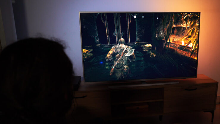 Ambilight ile oyun keyfi nasıl olur? | Philips The One 55PUS7304