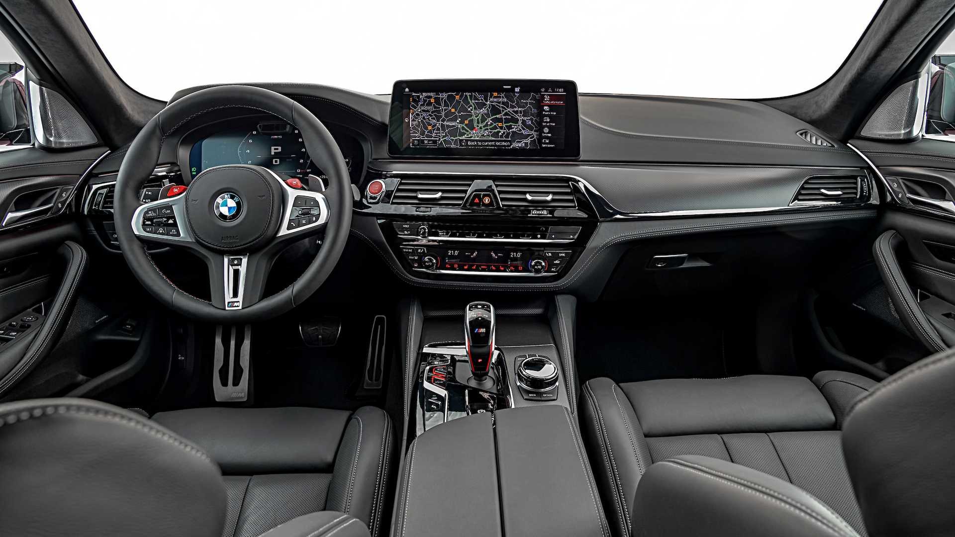Makyajlı BMW M5 tanıtıldı!