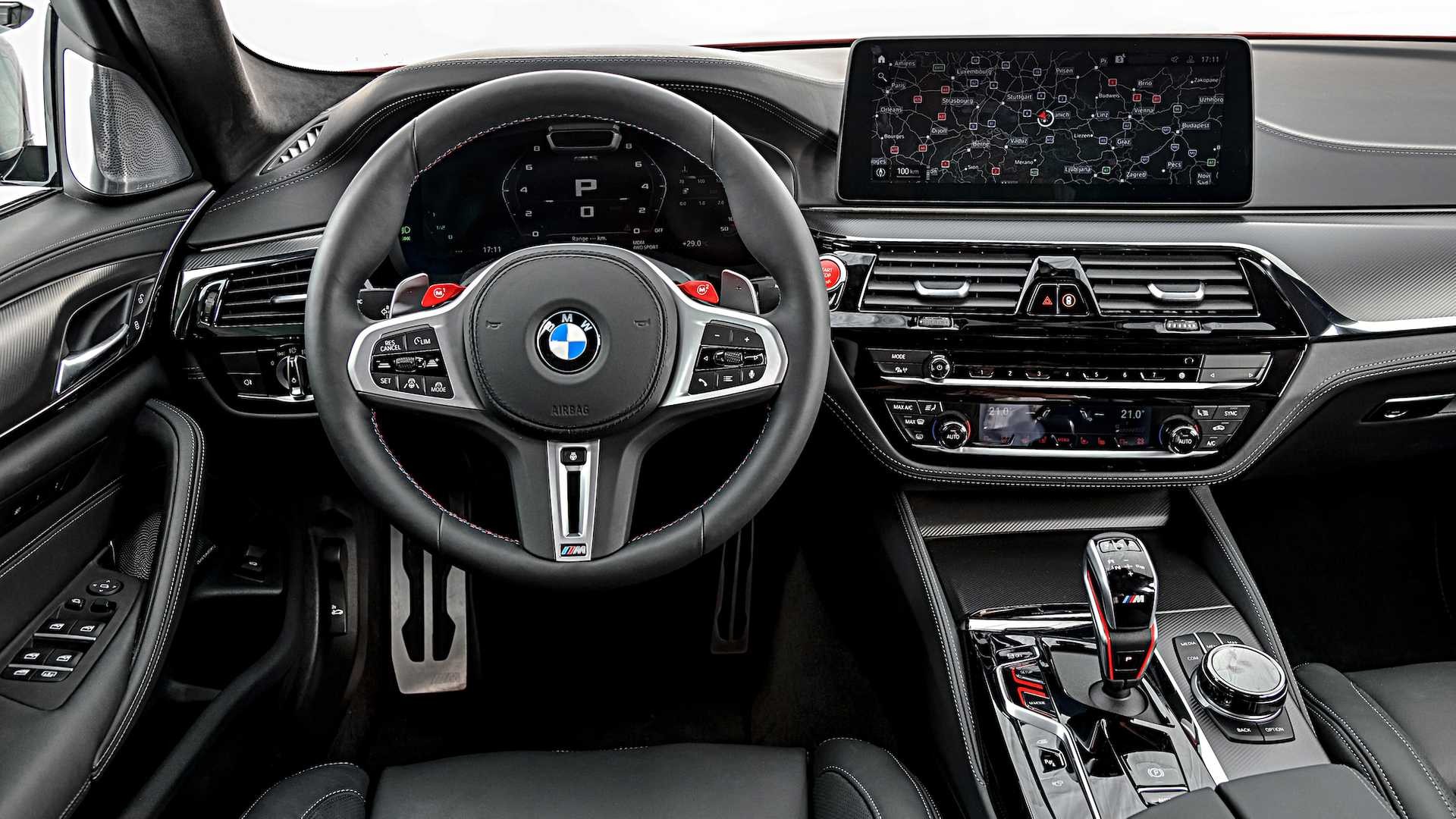 Makyajlı BMW M5 tanıtıldı!