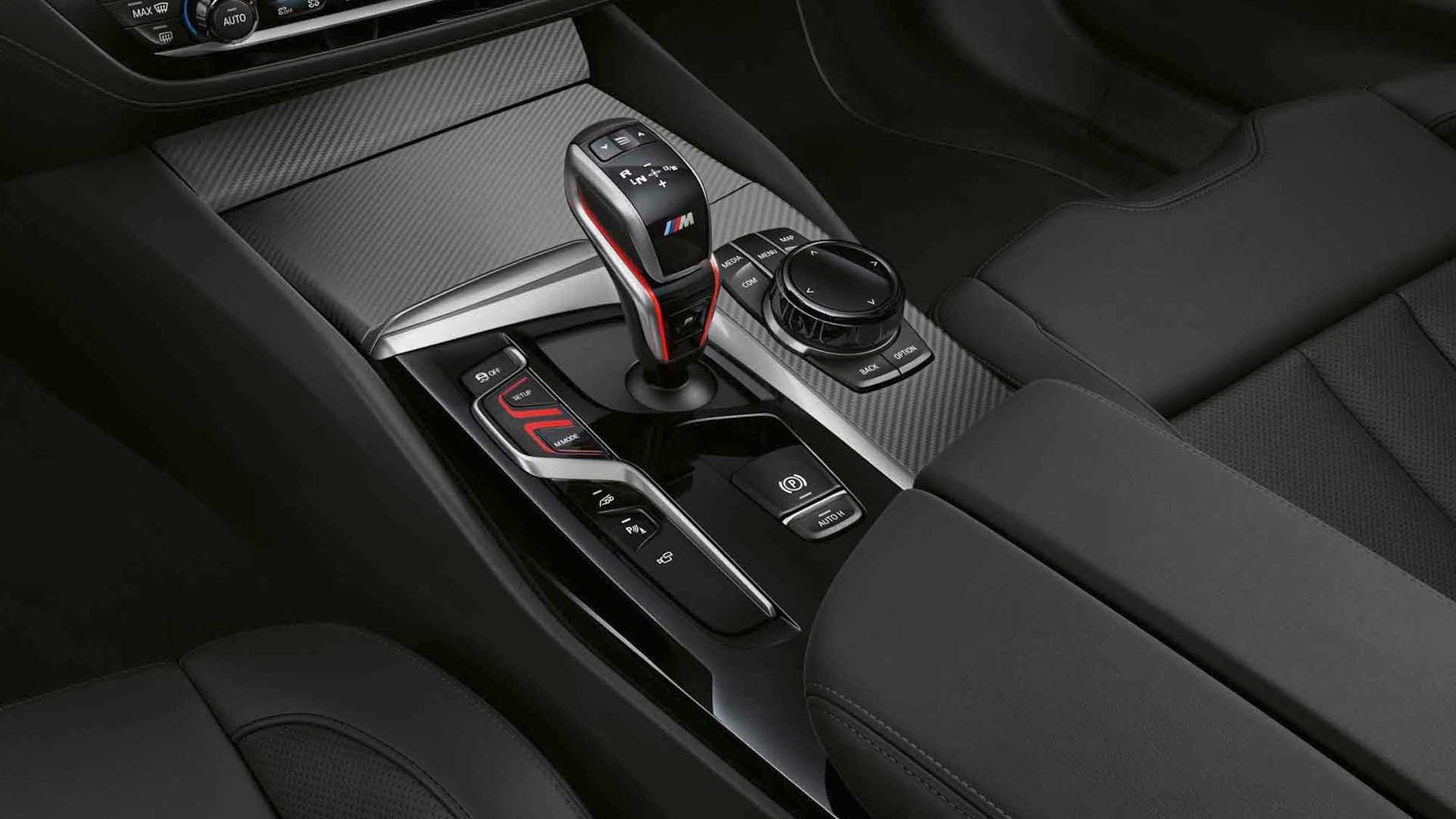 Makyajlı BMW M5 tanıtıldı!