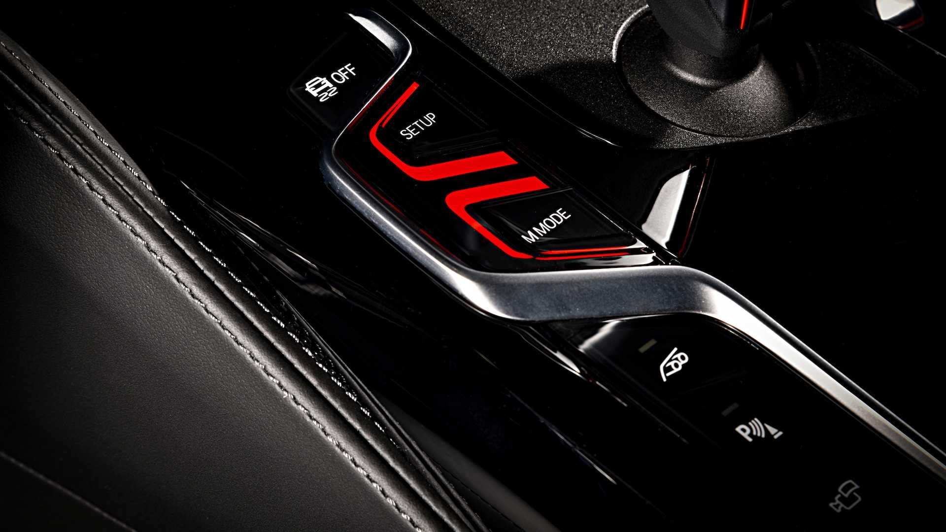 Makyajlı BMW M5 tanıtıldı!