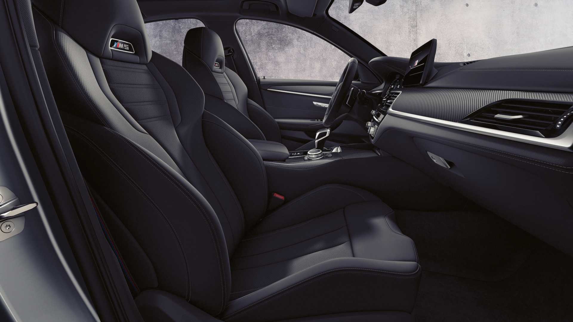 Makyajlı BMW M5 tanıtıldı!
