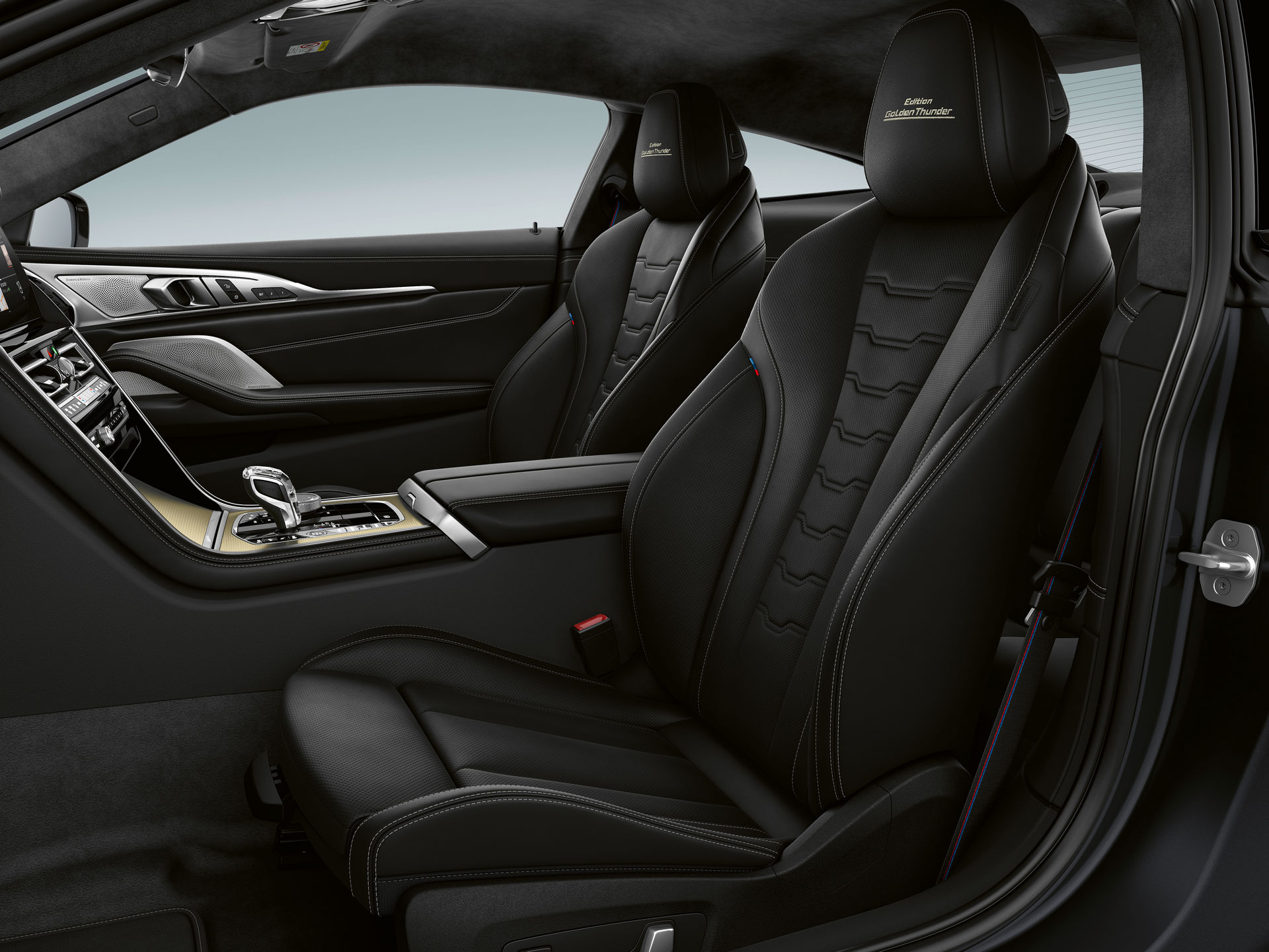 BMW 8 Serisi için Golden Thunder Edition paketi tanıtıldı!