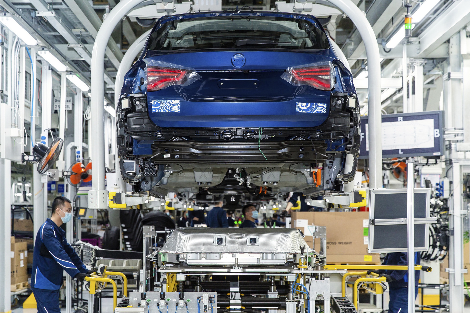 Elektrikli 2021 BMW iX3 teslimatları, bu yılın sonunda başlayacak!